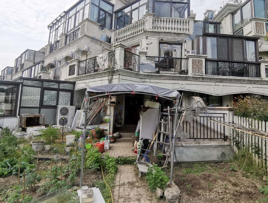 上海市松江区世茂纳米魔幻城707栋地下1、1_2F 