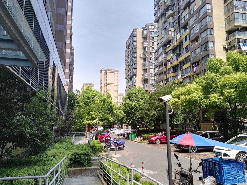 上海市宝山区中环一号84栋8F 