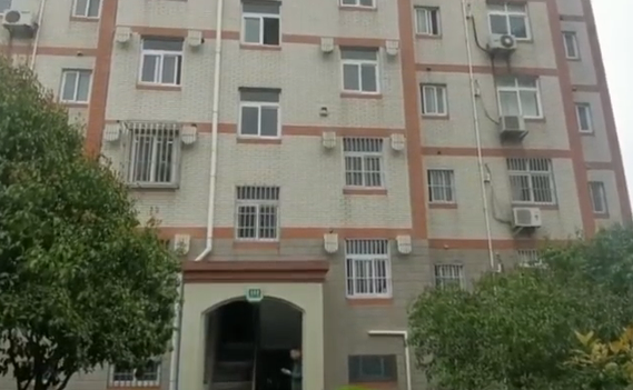 上海市金山区 山鑫阳光城102栋6F 