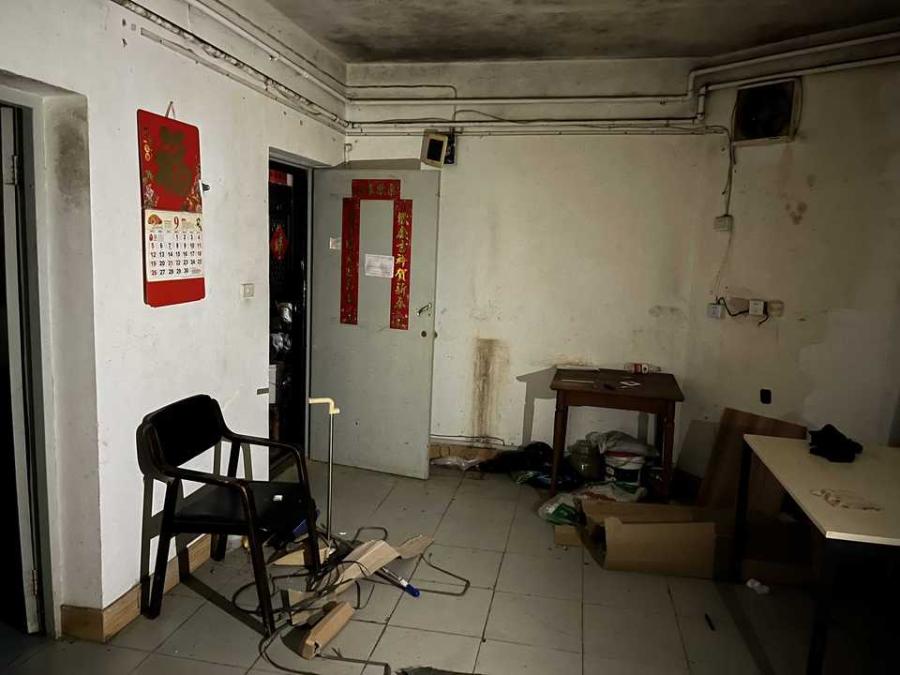 上海市静安区天晋小区1栋4F 