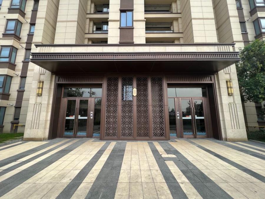 上海市松江区路劲佘山院子150栋14F 