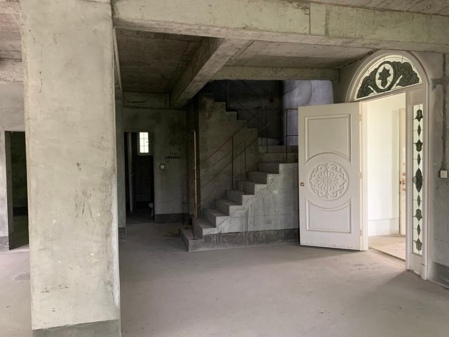 上海市金山区天鸿苑朱泾镇51栋 