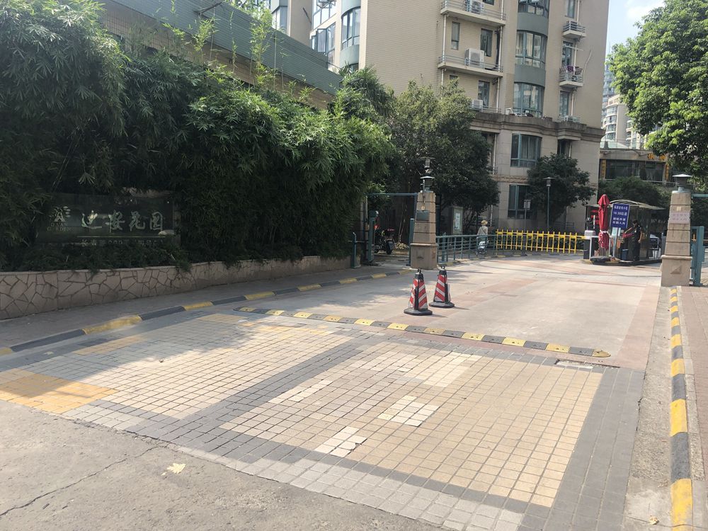 上海市静安区达安花园5栋4F 