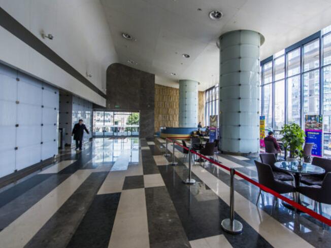 上海市普陀区汇融大厦535栋9F 