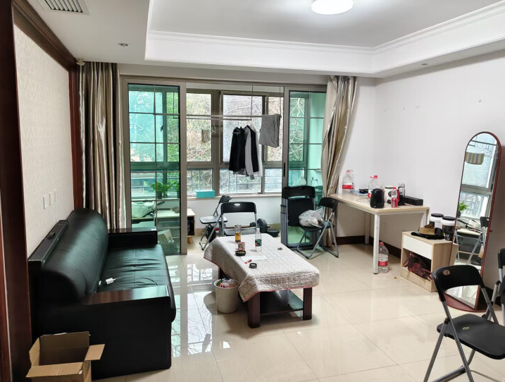 上海市松江区米兰诺贵都33栋3F 