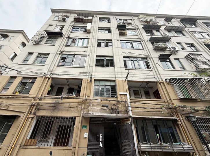 上海市普陀区信仪新村31栋5F 