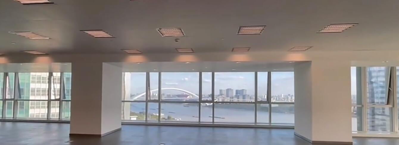 上海市黄浦区瀛通绿地大厦555栋2F等116套办公、开平路88栋等3套商铺及254个车位 