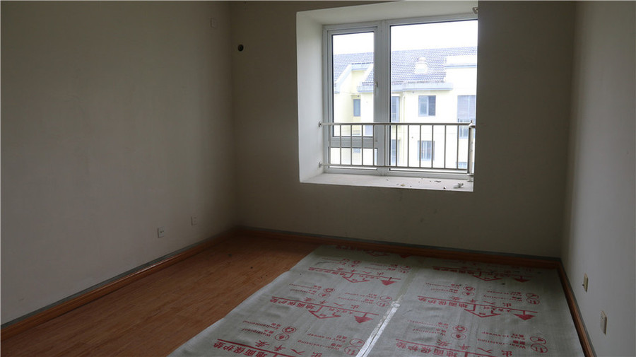 上海市崇明区裕鸿佳苑26栋6F 