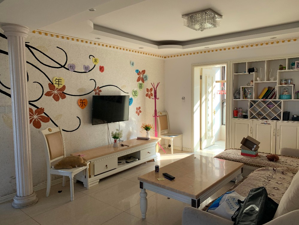 上海市嘉定区嘉宝紫提湾6栋8F 