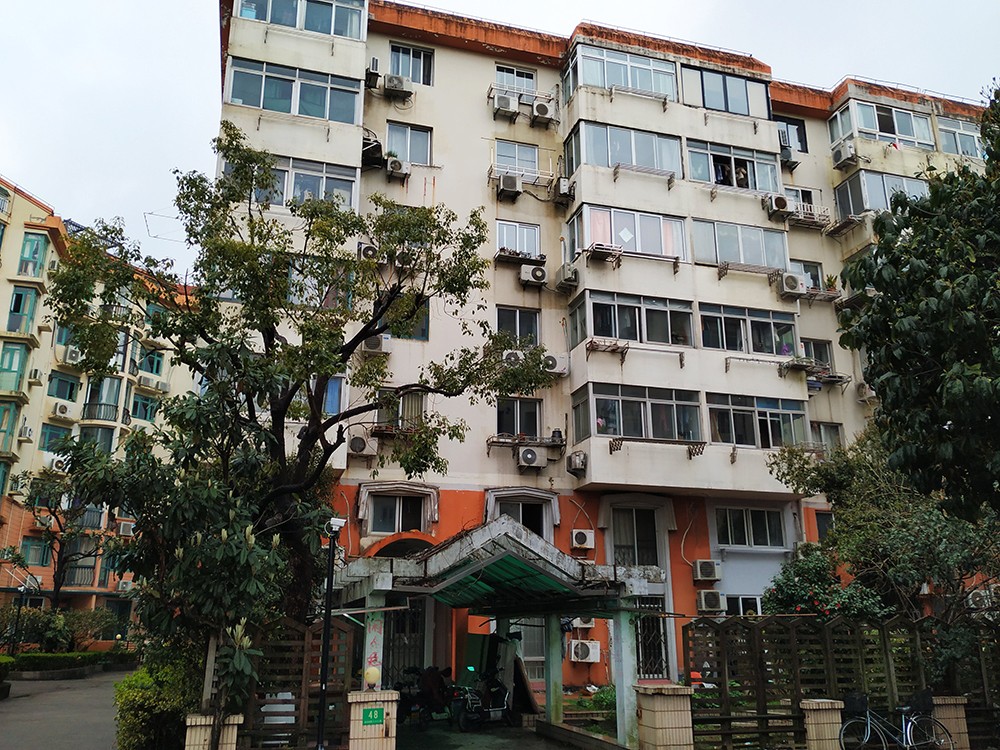 上海市浦东新区华佳花园48栋底层 