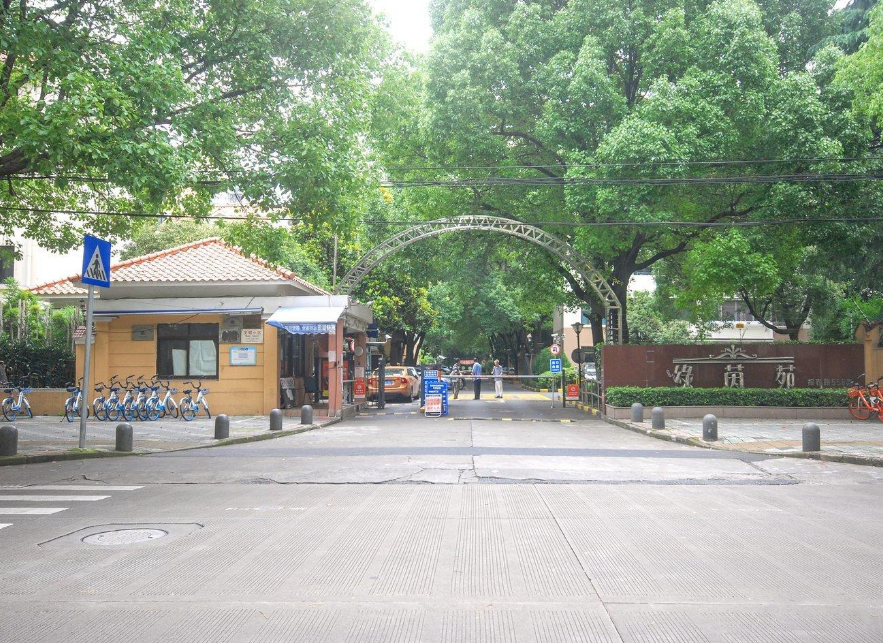 上海市闵行区绿茵苑15栋4F 