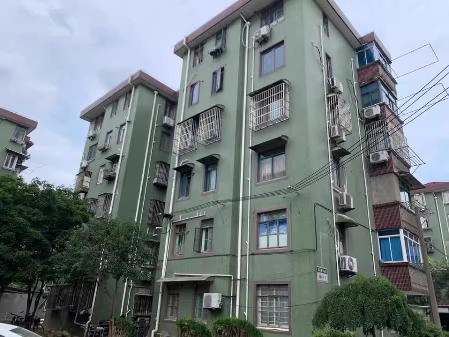 上海市浦东新区金桥新村一街坊8栋2F 