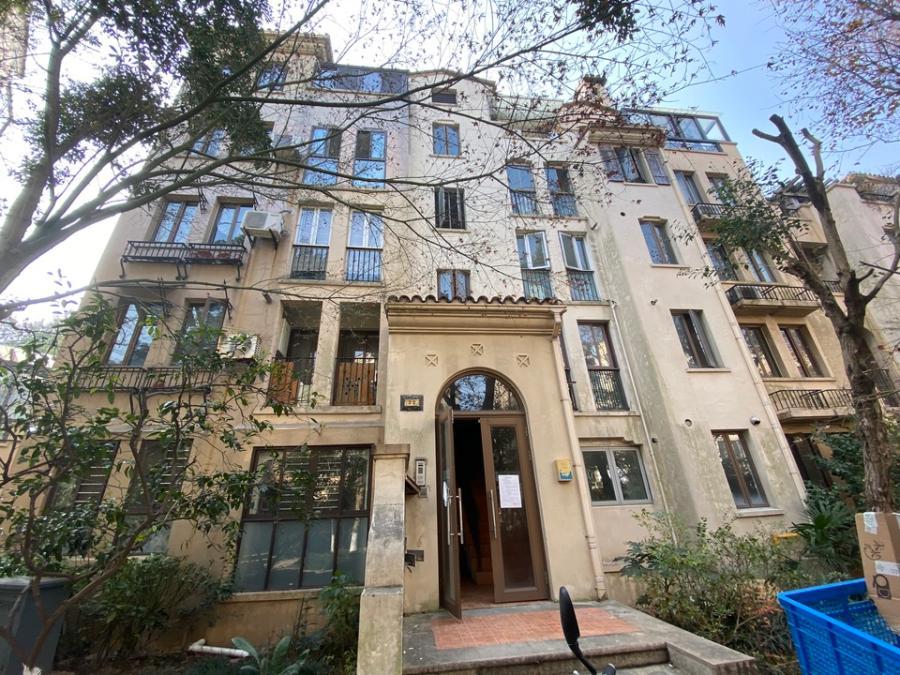 上海市松江区同润加州22栋2F及车位 