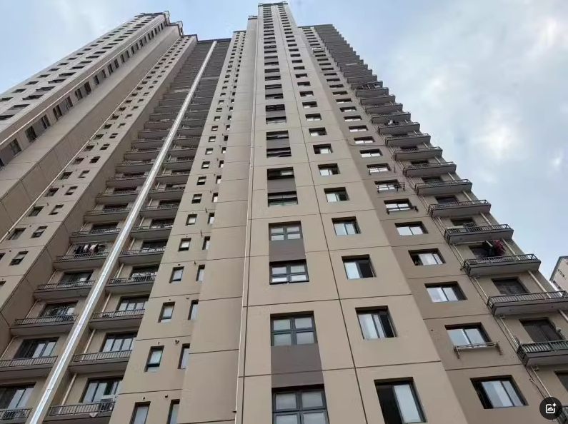 上海市虹口区红馥里17栋11F 