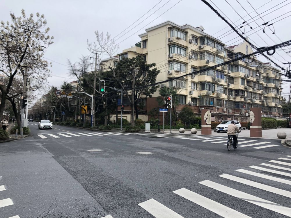 上海市普陀区子长小区14栋6F 