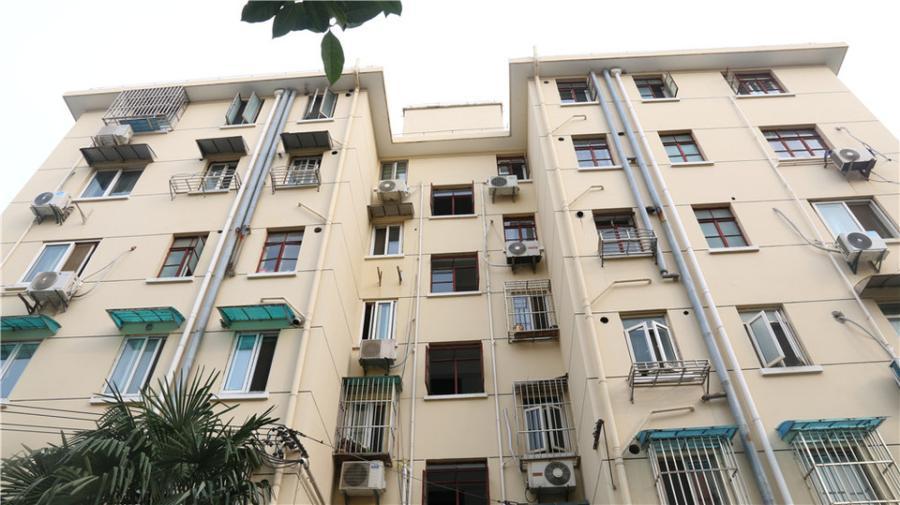 上海市徐汇区罗城小区92栋6F 