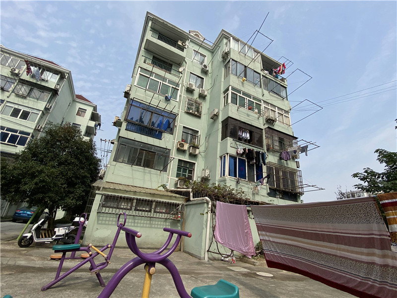 上海市宝山区月浦二村2栋5F 