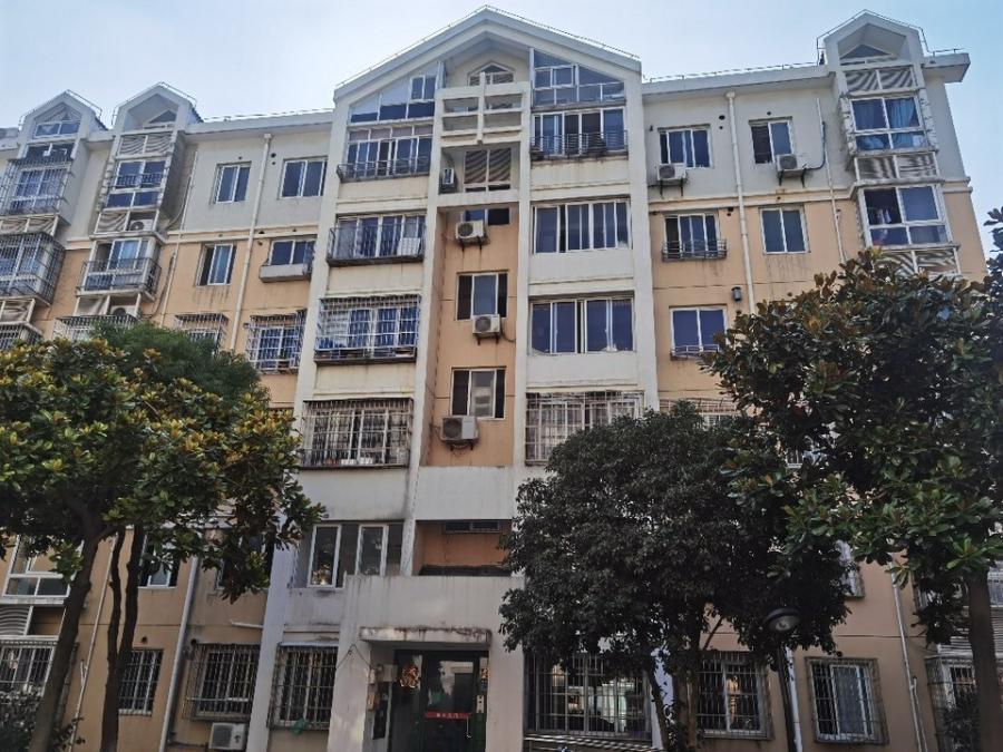 上海市嘉定区沁富佳苑2栋3F 