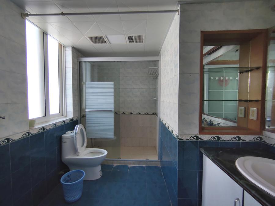 上海市松江区江中公寓139栋4F 