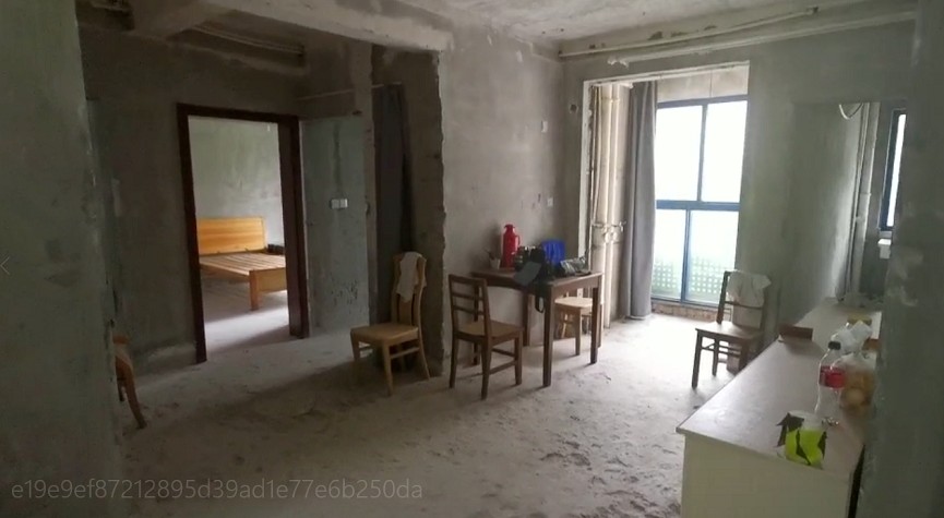 上海市松江区恒杰丁香花园72栋1F 