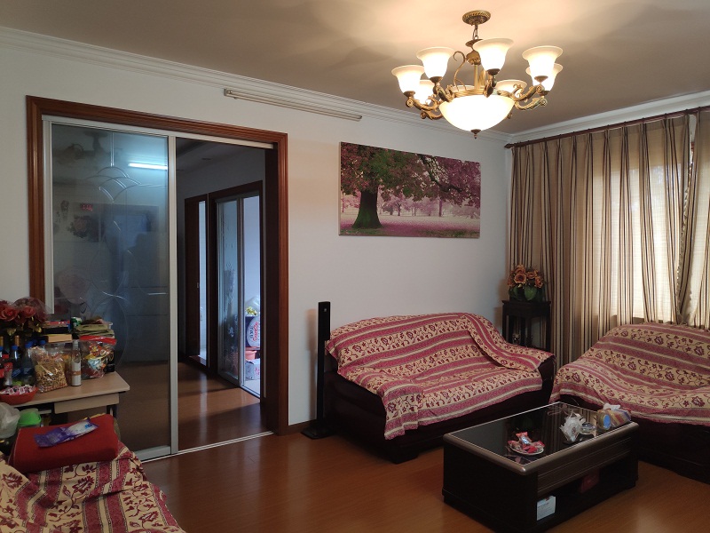 上海市浦东新区庆丰村一队东新宅298栋2F 