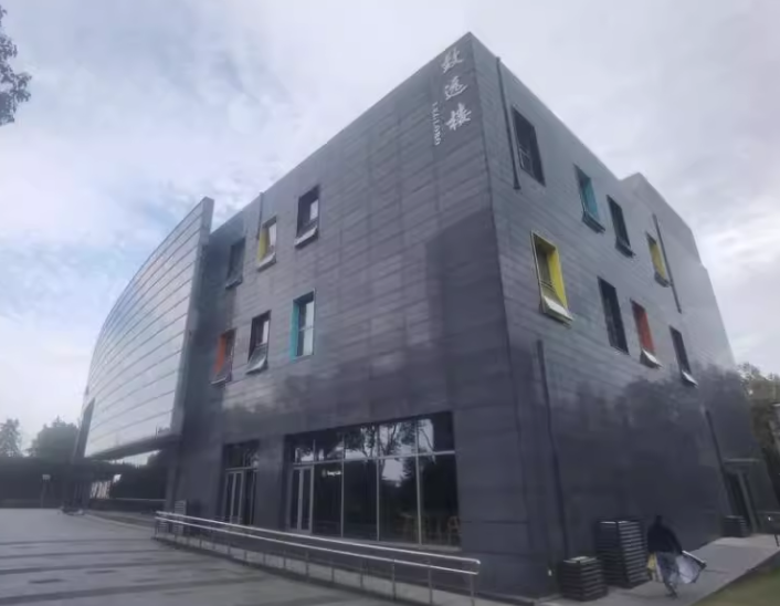 上海市青浦区业辉路商铺业辉路188弄5栋地下1，1_3F 