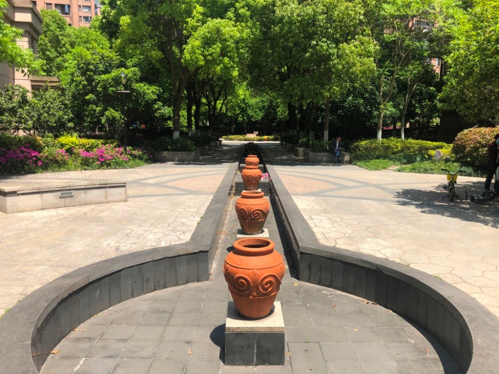 上海市宝山区中环国际公寓7栋8F 