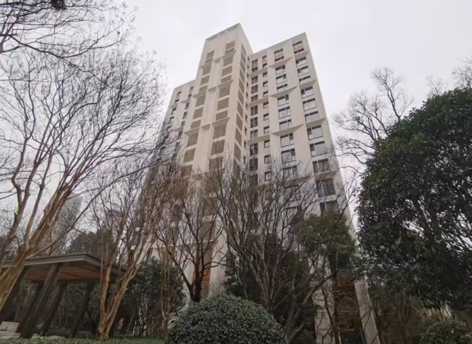 上海市闵行区古北壹号16栋1F 