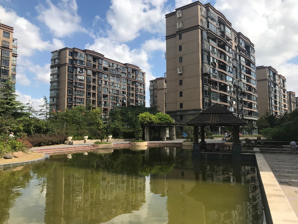 上海市浦东新区天歌华庭1栋1F 