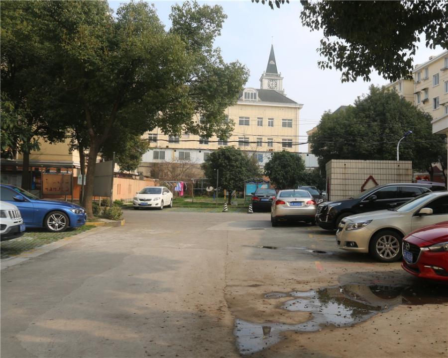 上海市浦东新区潼港三村28栋4F 