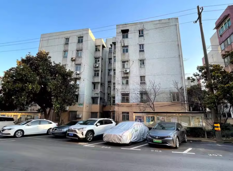 上海市宝山区大唐花园43栋6F 