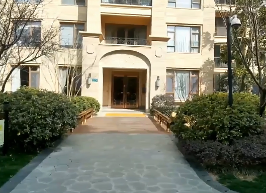 上海市闵行区上海星河湾花园19栋15F 