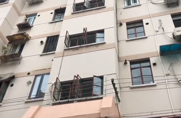 上海市虹口区华一小区34栋4F 