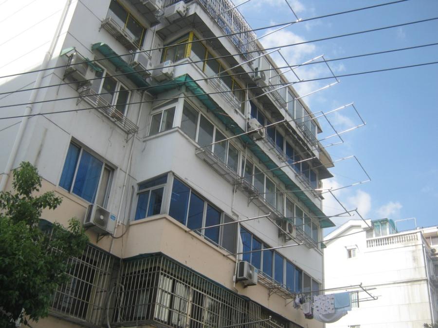 上海市嘉定区新成十坊5栋4F 