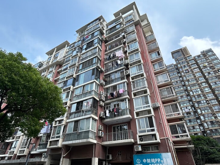 上海市普陀区金江家园4栋7F 