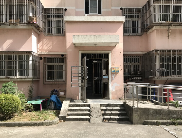 上海市浦东新区银丰苑66栋3F 