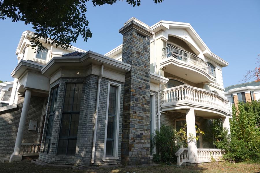 上海市松江区浅水湾花园新桥镇221栋全幢 