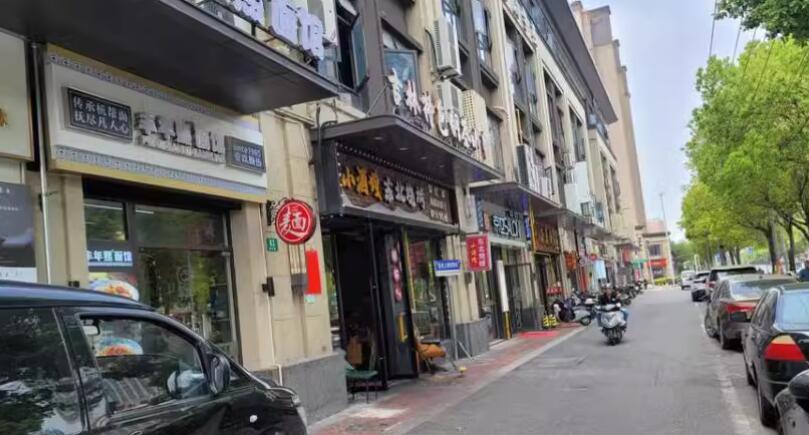 上海市松江区保利翡丽公馆85、87栋1-2F 