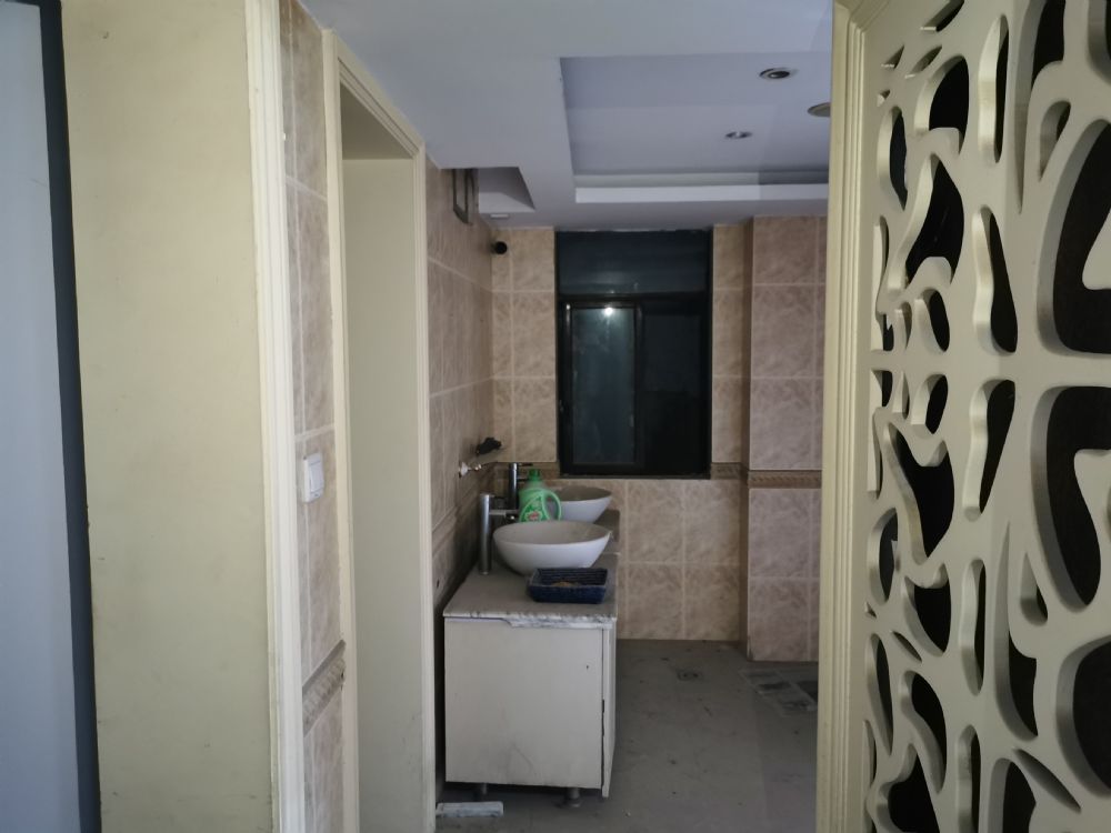 上海市黄浦区南浦公寓48栋2F 