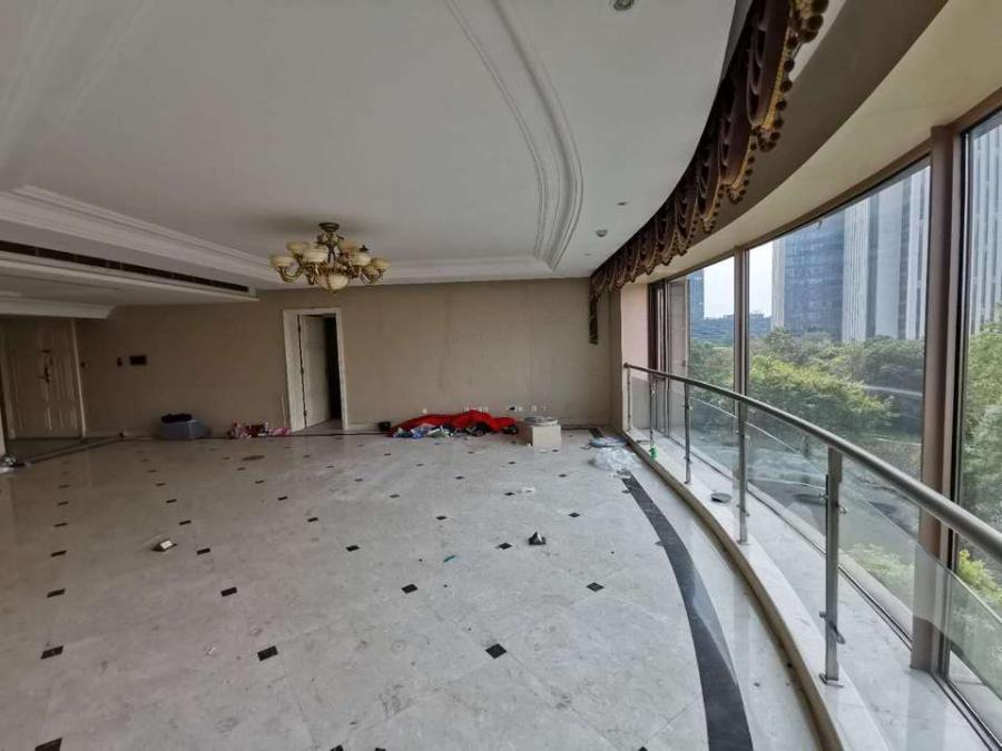 上海市浦东新区世茂滨江花园6栋6F 