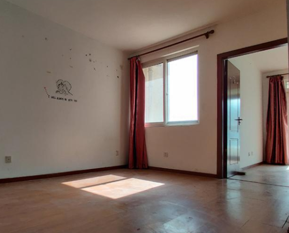 上海市闵行区爱博六村1栋5F 