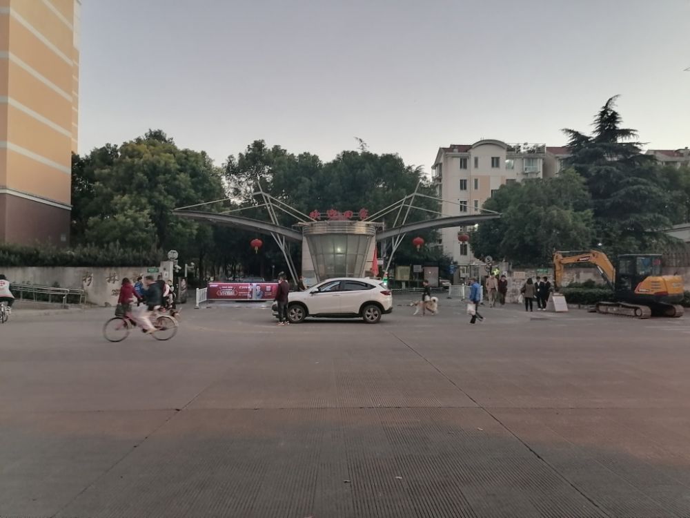 上海市浦东新区杉林新月132栋5F 