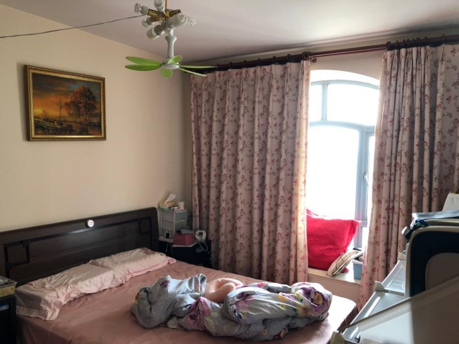 上海市宝山区宝宸共和家园21栋20F及车位 