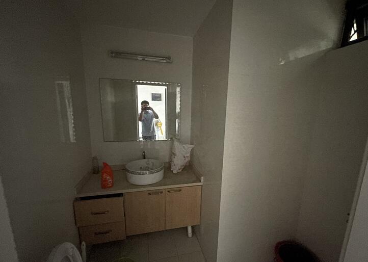 上海市宝山区绿地公园广场3栋19F 