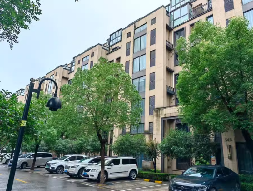 上海市嘉定区上海院子545栋3F 