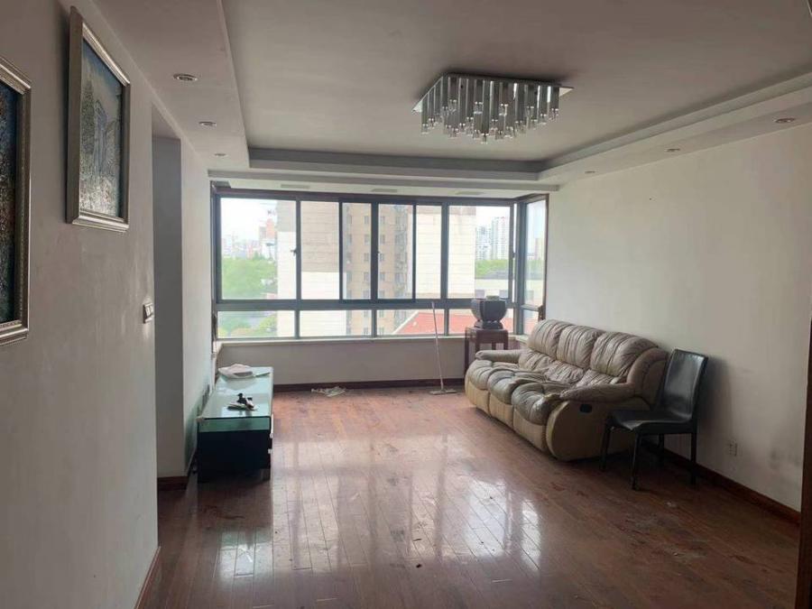 上海市杨浦区恒阳花苑16栋8F 