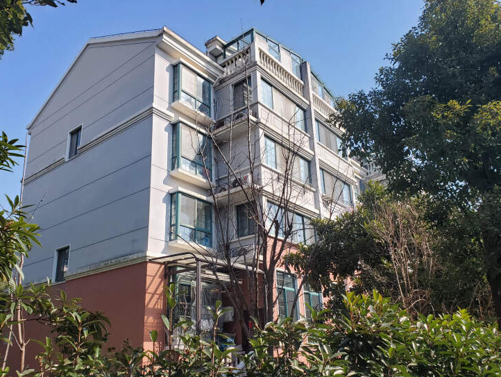 上海市松江区祥和花苑194栋3F 