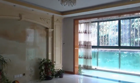 上海市宝山区鑫鑫花园61栋2F 