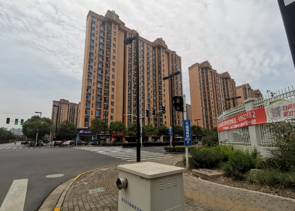 上海市嘉定区合景叠翠峰17栋11F 