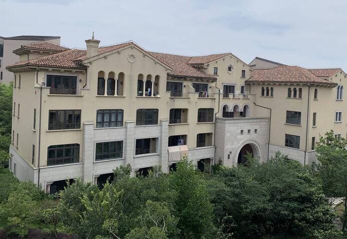 上海市崇明区金茂悦公馆3栋1F 